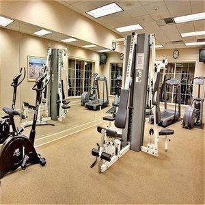 Khách sạn Fairfield & By Marriott Staten Island 3*