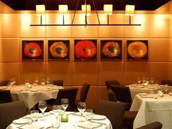 Khách sạn Club New York