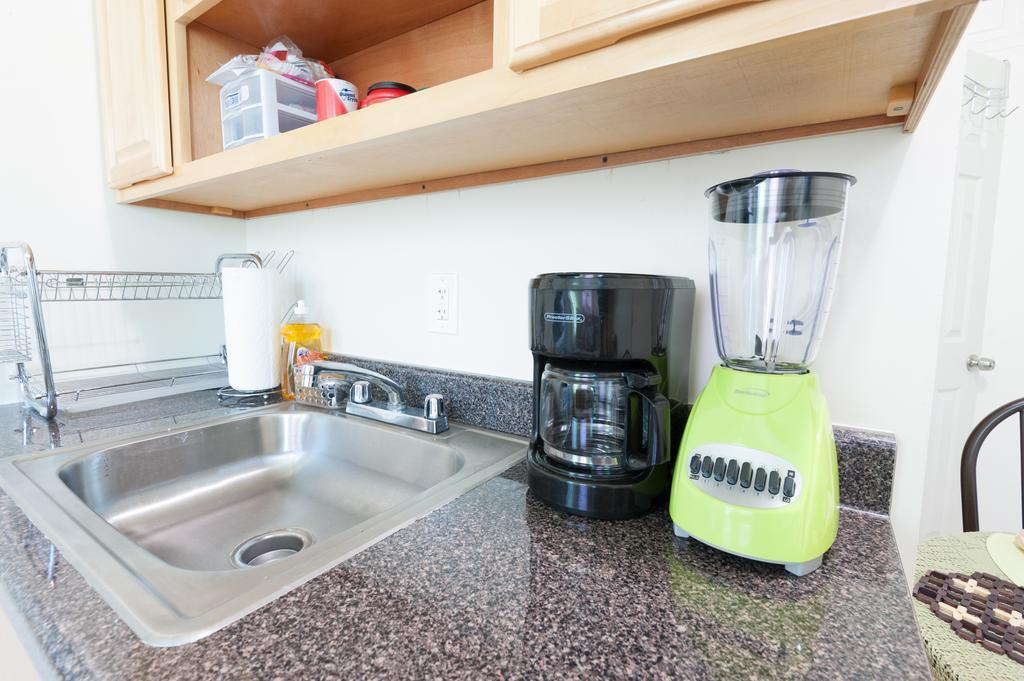 Studio And 1 Bedroom - Bronx *