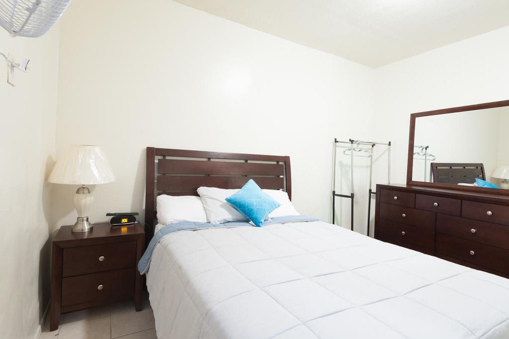 Studio And 1 Bedroom - Bronx Căn hộ *