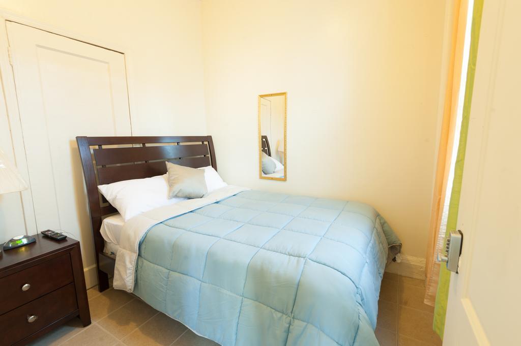 Studio And 1 Bedroom - Bronx Căn hộ *