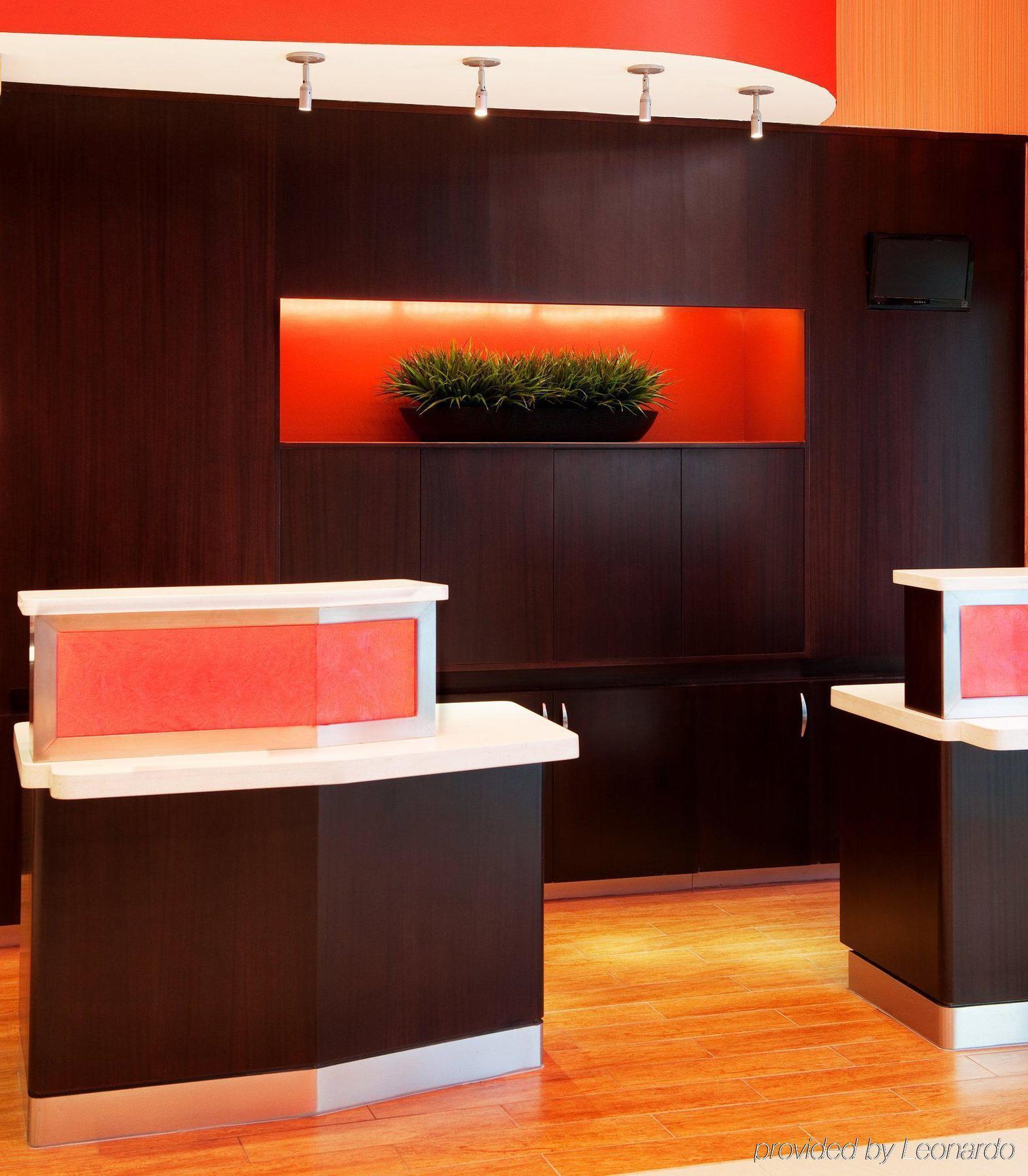 Khách sạn Courtyard By Marriott Manhattan / Soho