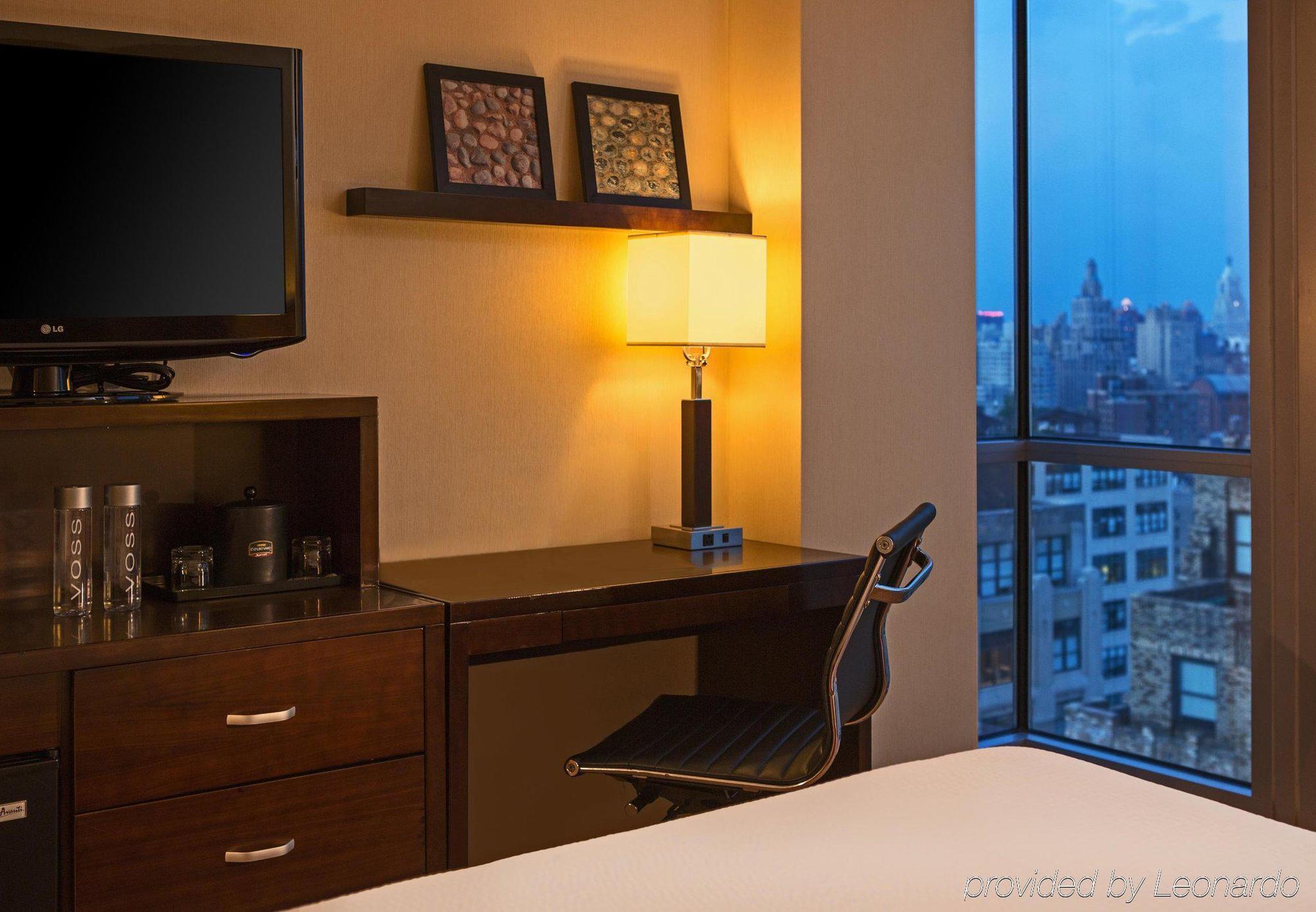 Khách sạn Courtyard By Marriott Manhattan / Soho