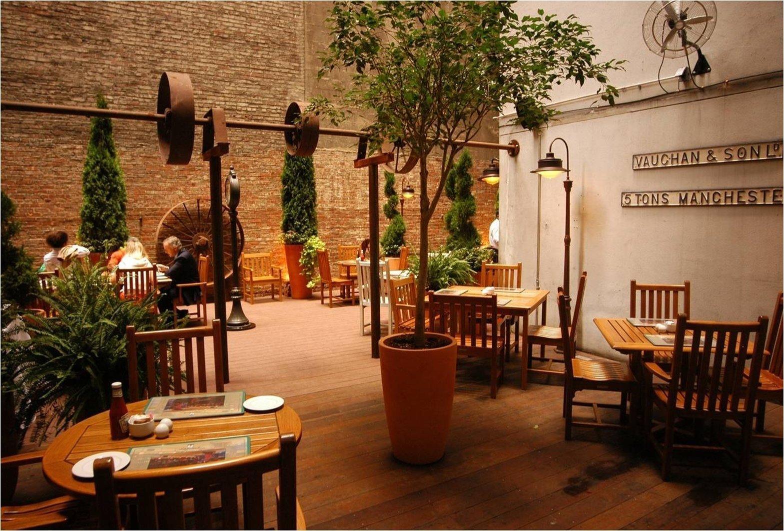 Khách sạn Fitzpatrick Grand