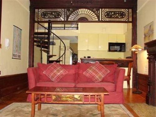 Upper West Side Brownstone 3* New York
