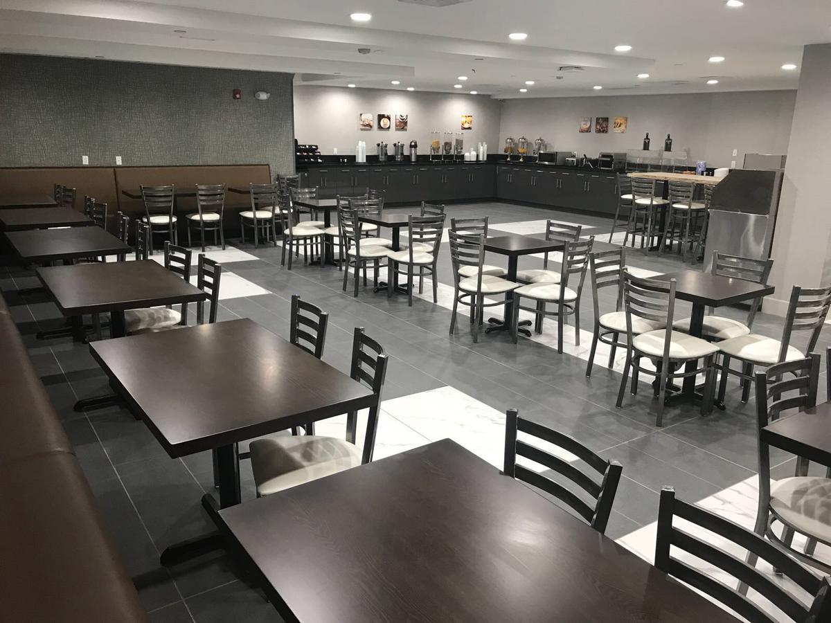 Khách sạn Wingate By Wyndham Jamaica Ny/ Airtrain Jfk