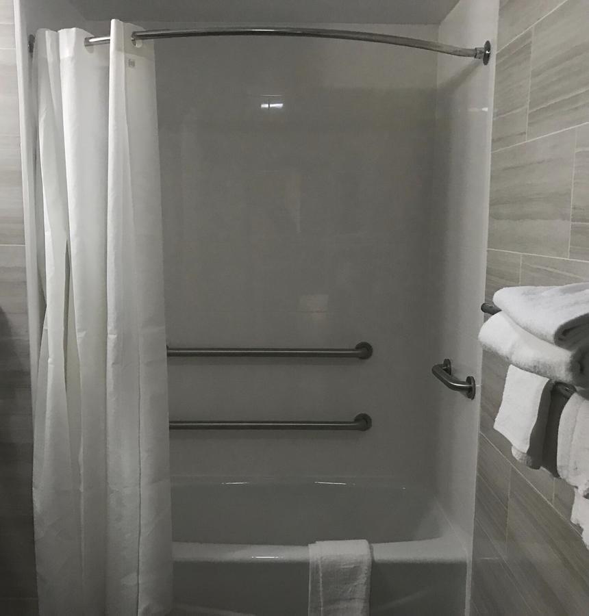 Khách sạn Wingate By Wyndham Jamaica Ny/ Airtrain Jfk 3*