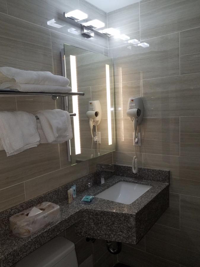 Wingate By Wyndham Jamaica Ny/ Airtrain Jfk Khách sạn