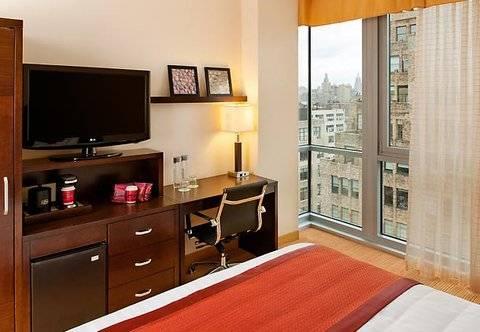 Khách sạn Courtyard By Marriott Manhattan / Soho