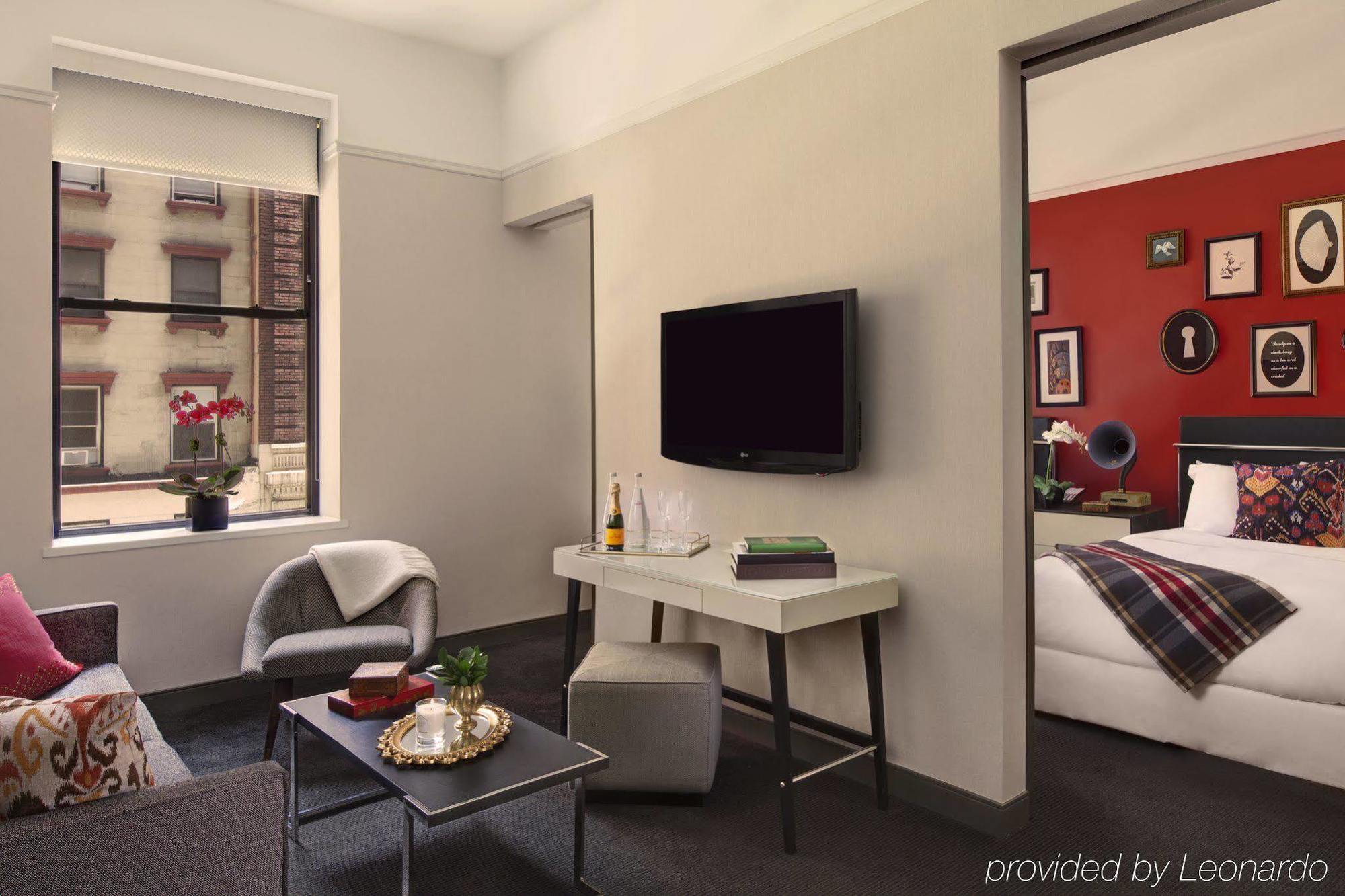 The Redbury Khách sạn 4*