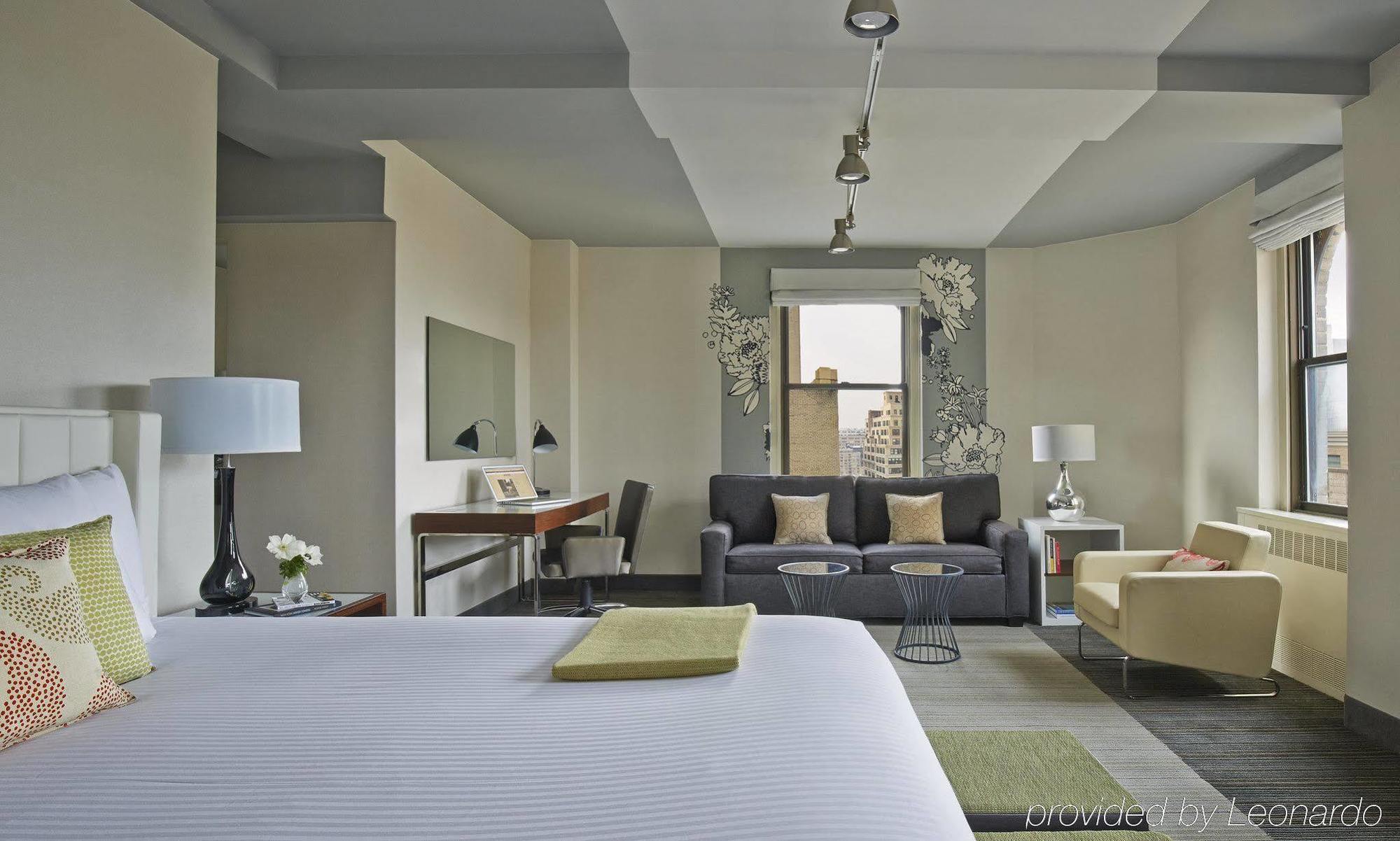 Stewart Khách sạn 4*