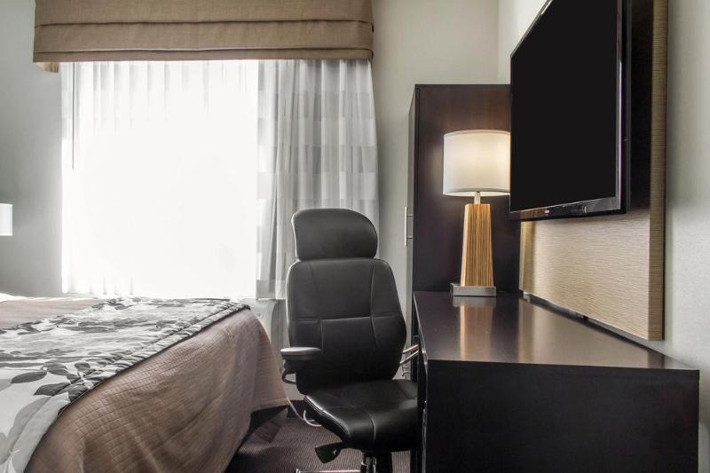 Khách sạn Days By Wyndham Brooklyn Borough Park 3*
