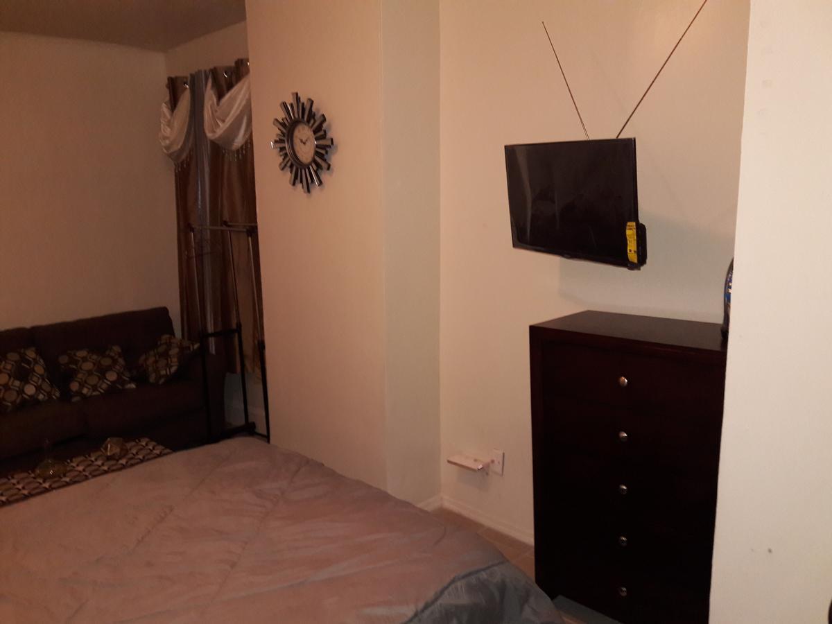 Căn hộ Studio And 1 Bedroom - Bronx *