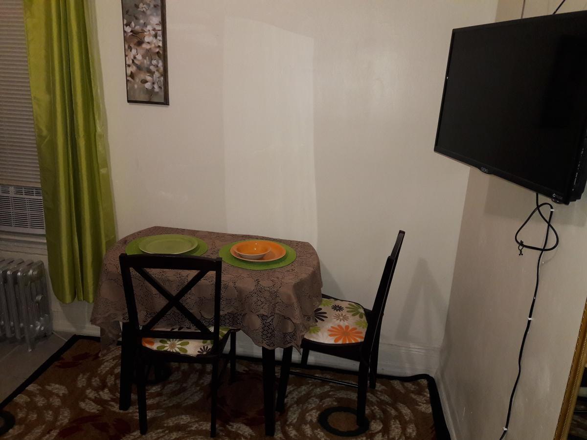 Căn hộ Studio And 1 Bedroom - Bronx