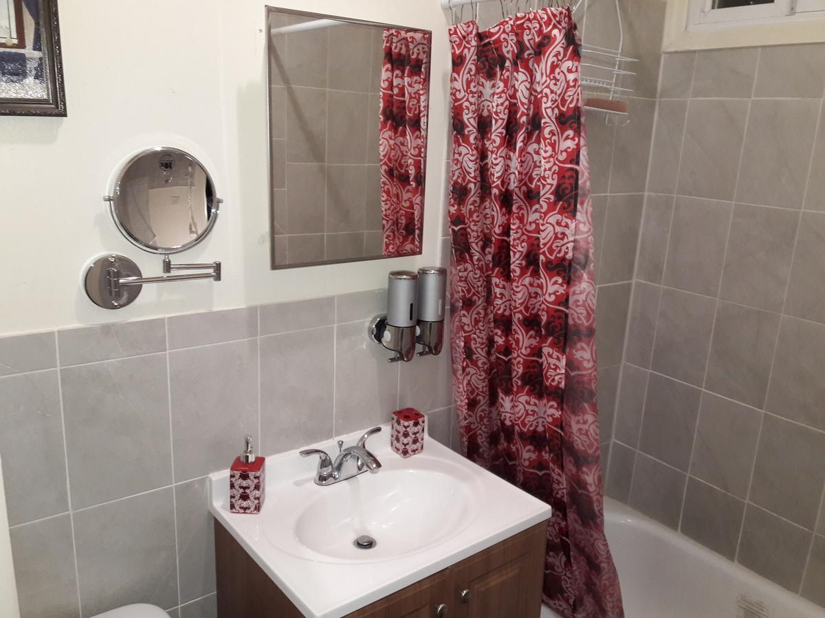 Căn hộ Studio And 1 Bedroom - Bronx *