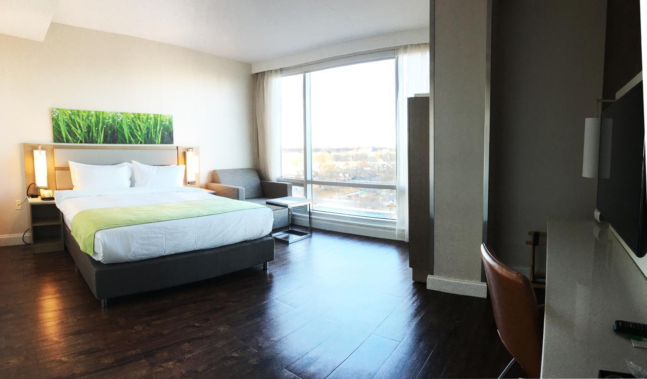 Khách sạn Wyndham Garden Fresh Meadows Flushing 3*