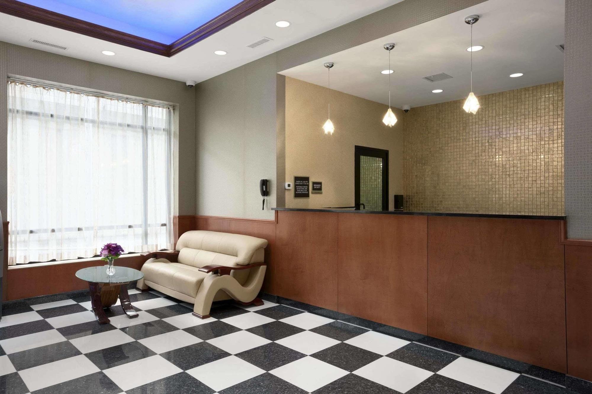 Khách sạn Howard Johnson By Wyndham Jamaica Ny Near Airtrain Jfk New York
