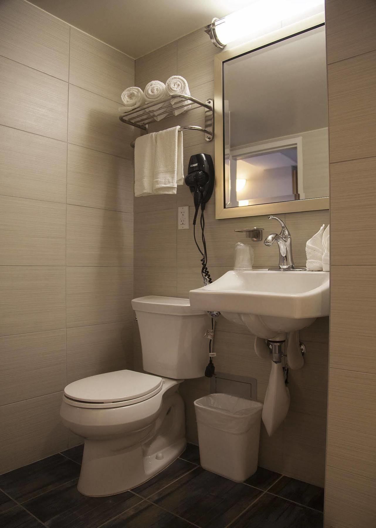 Cliff Khách sạn 3*