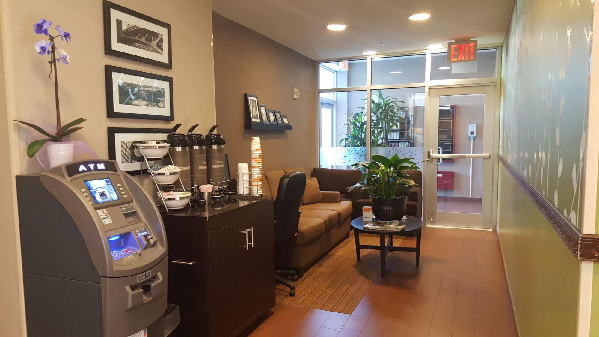 Cresthaven Jamaica-jfk Khách sạn 2*