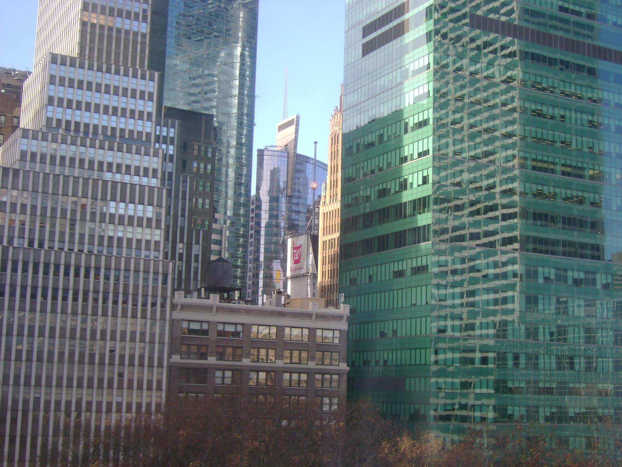 Khách sạn Bryant Park