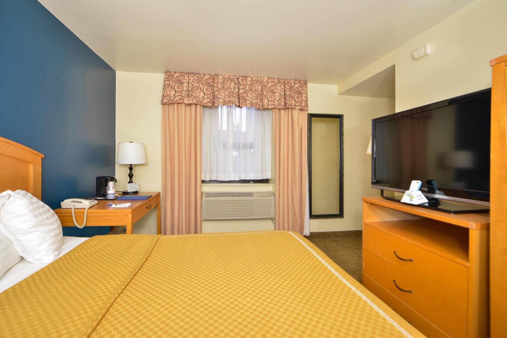 Khách sạn Midtown Convention Center Nyc 3*