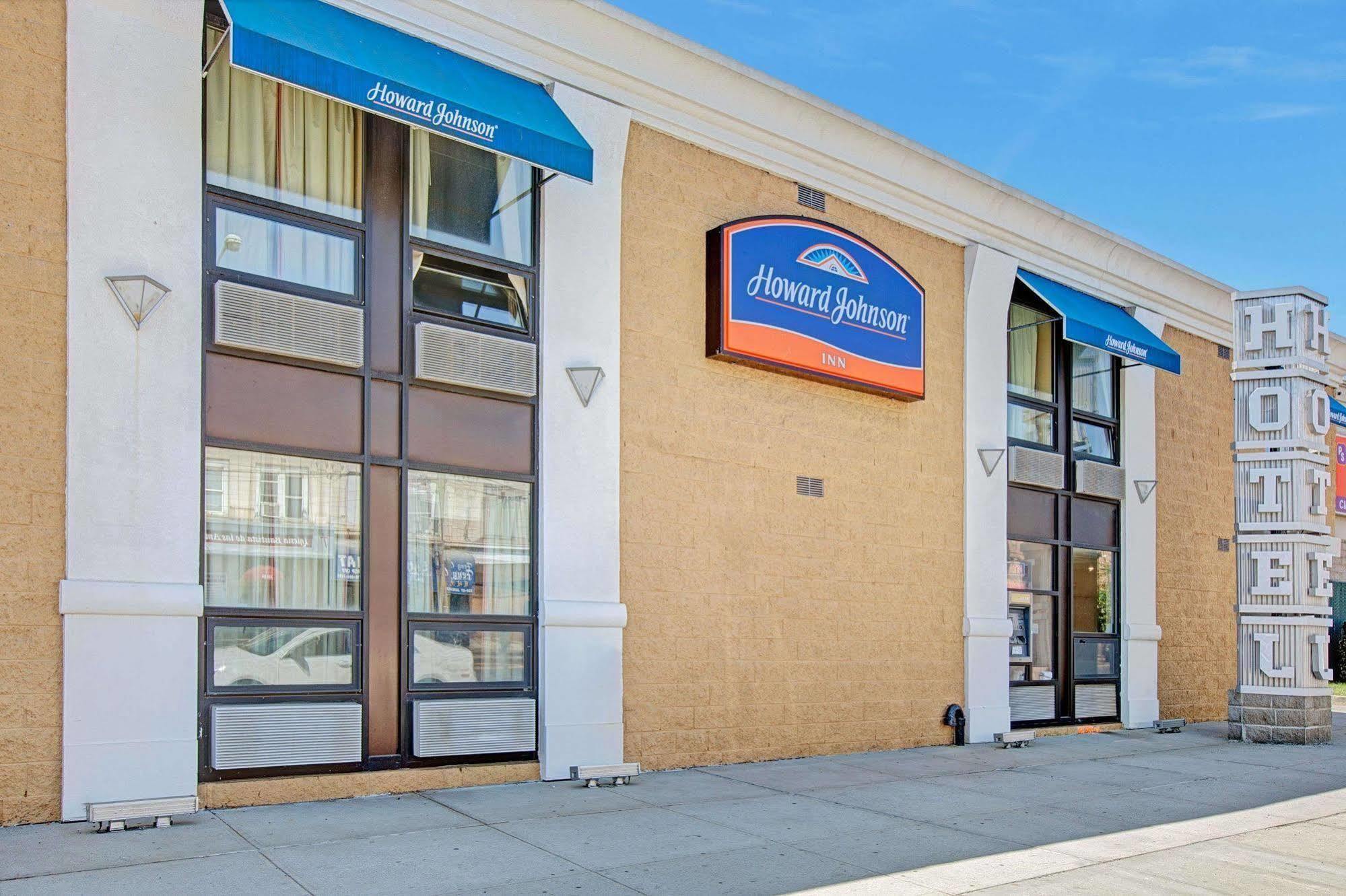 Hotel Howard Johnson Queens Village Nova York
