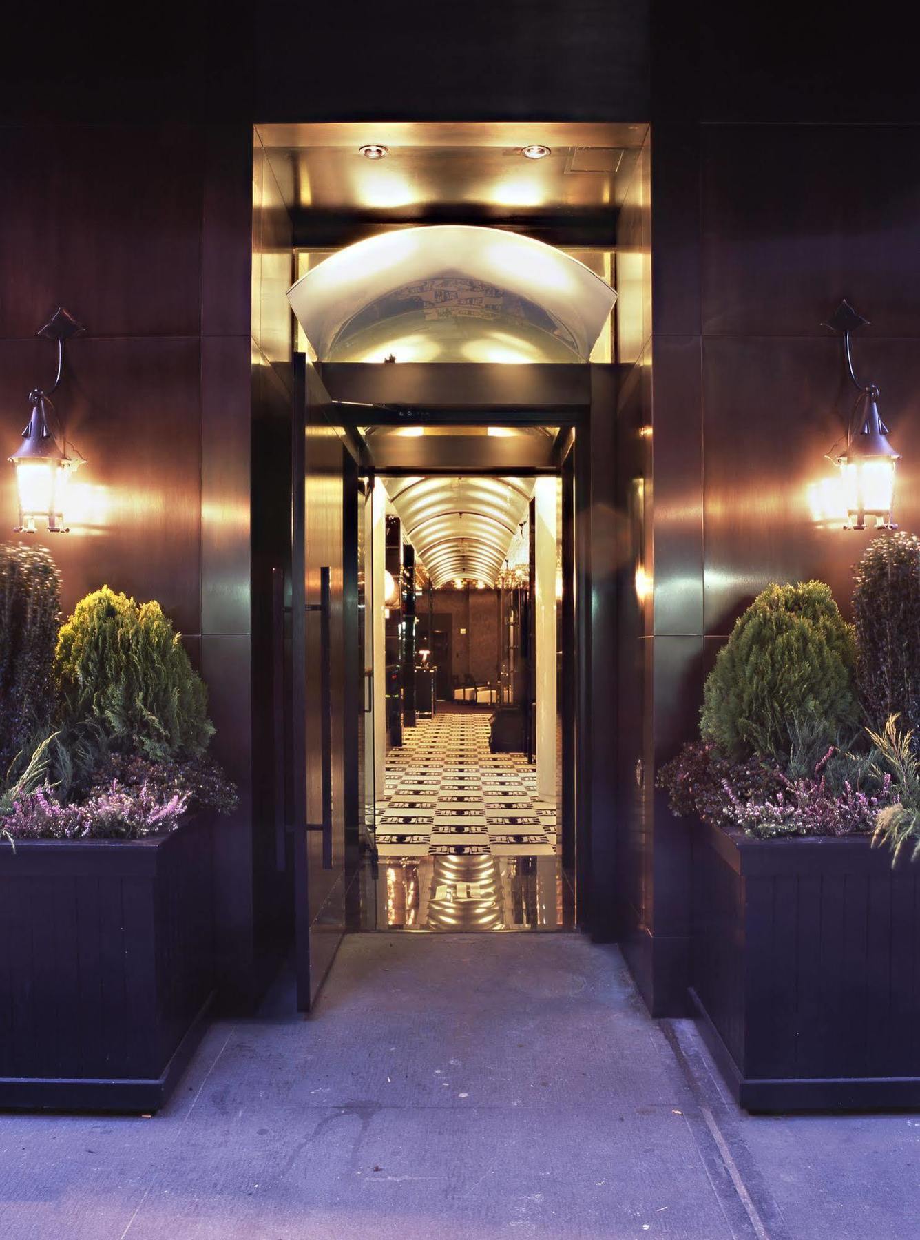 Night By Sb At Times Square Hotel Nova York