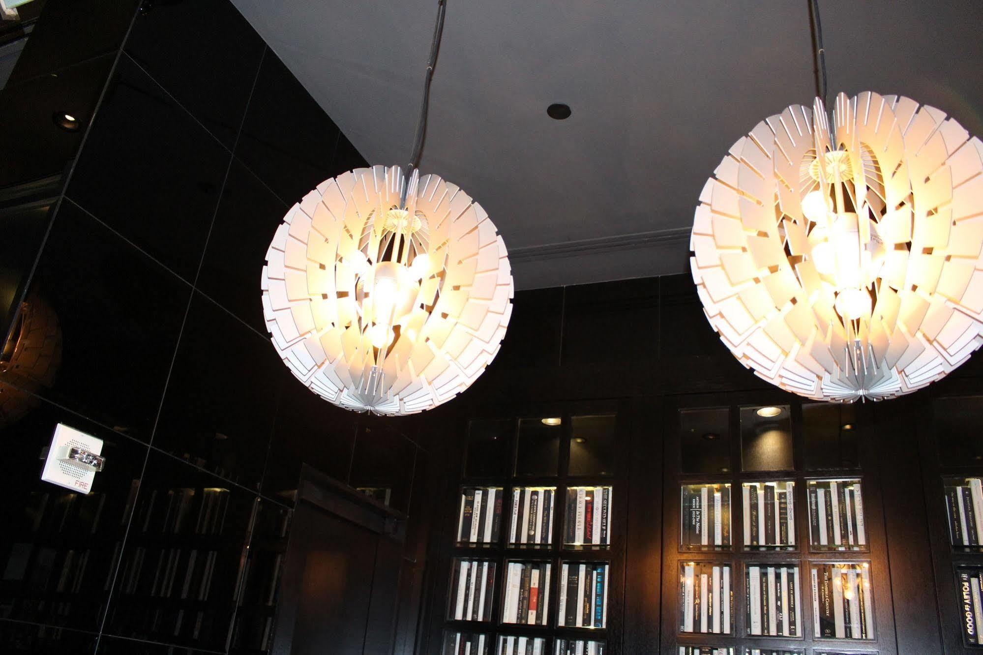 Night By Sb At Times Square Hotel Nova York