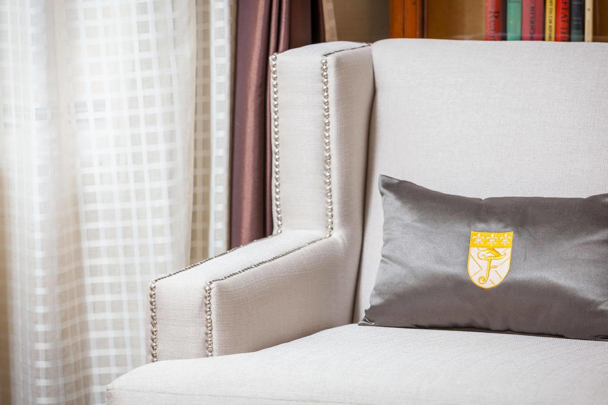 Khách sạn Fitzpatrick Grand 4*