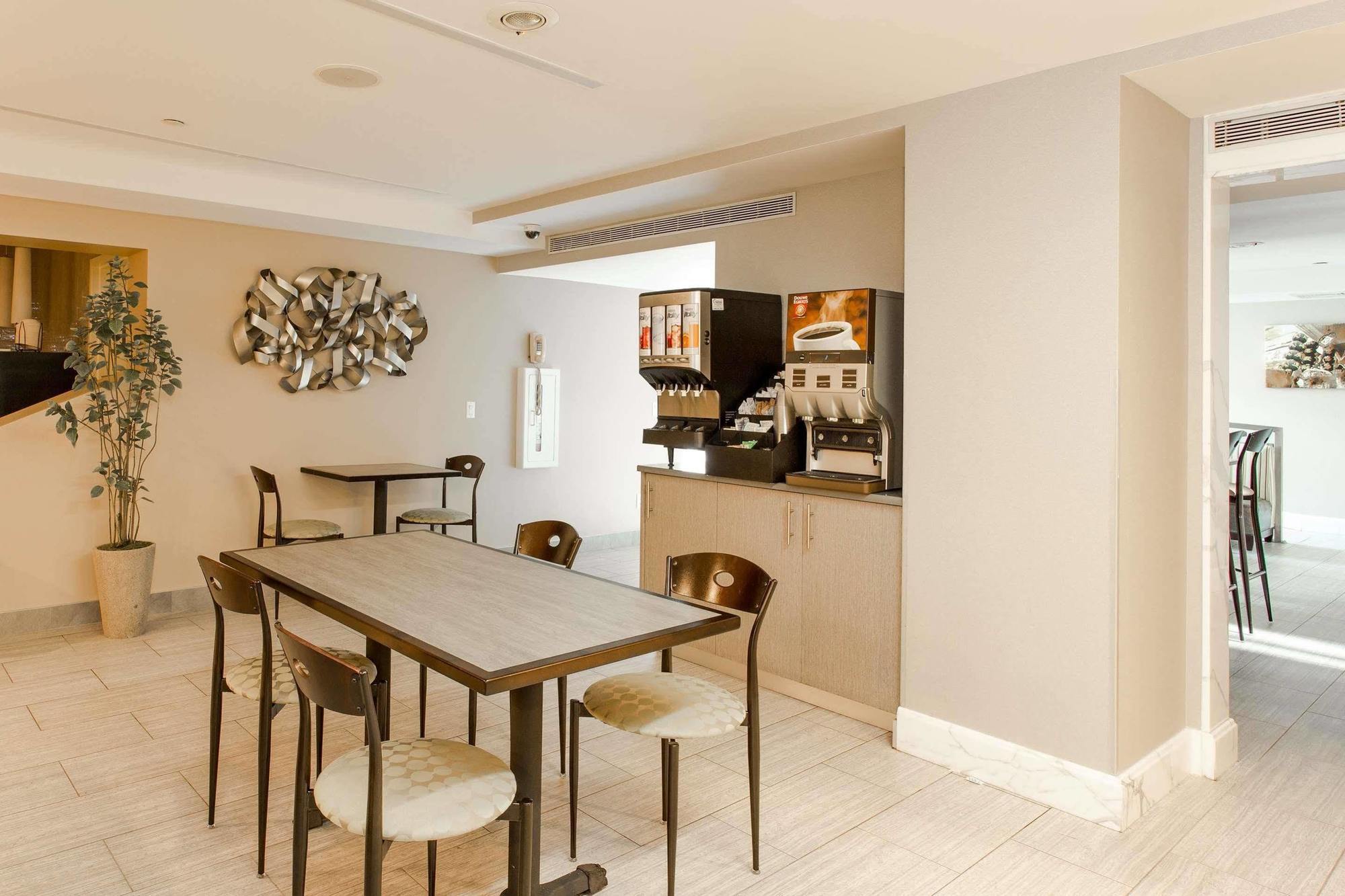 Western Bowery Hanbee Khách sạn 3*