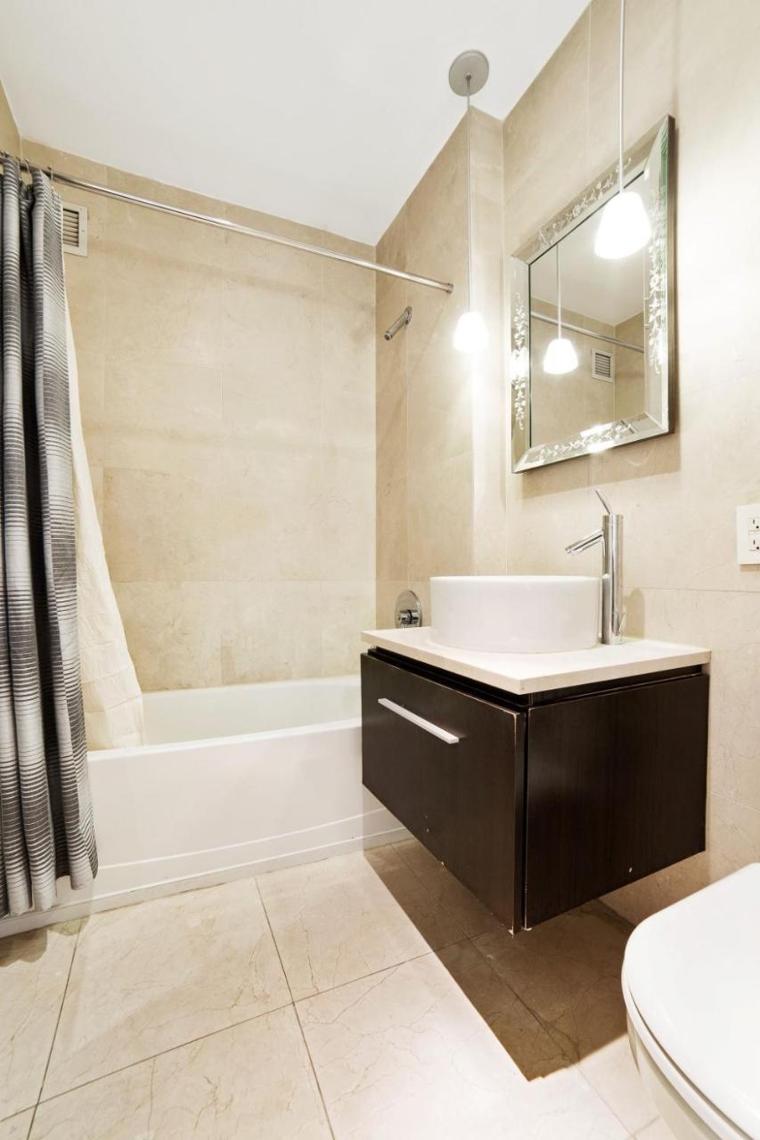 Apartment Churchill Living 95 Wall New York