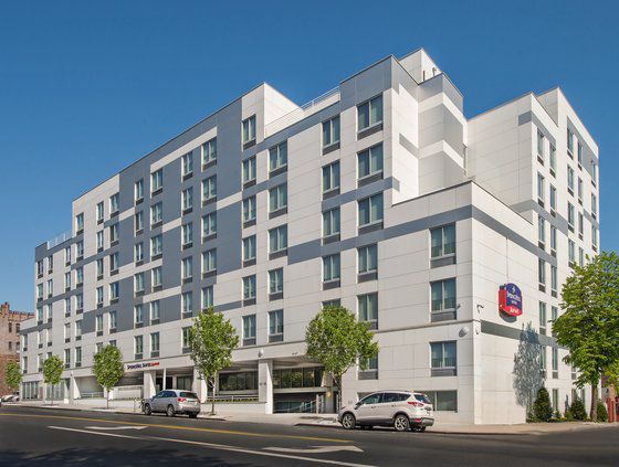Khách sạn Springhill By Marriott Laguardia Airport