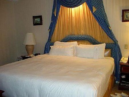 Fitzpatrick Grand Khách sạn 4*