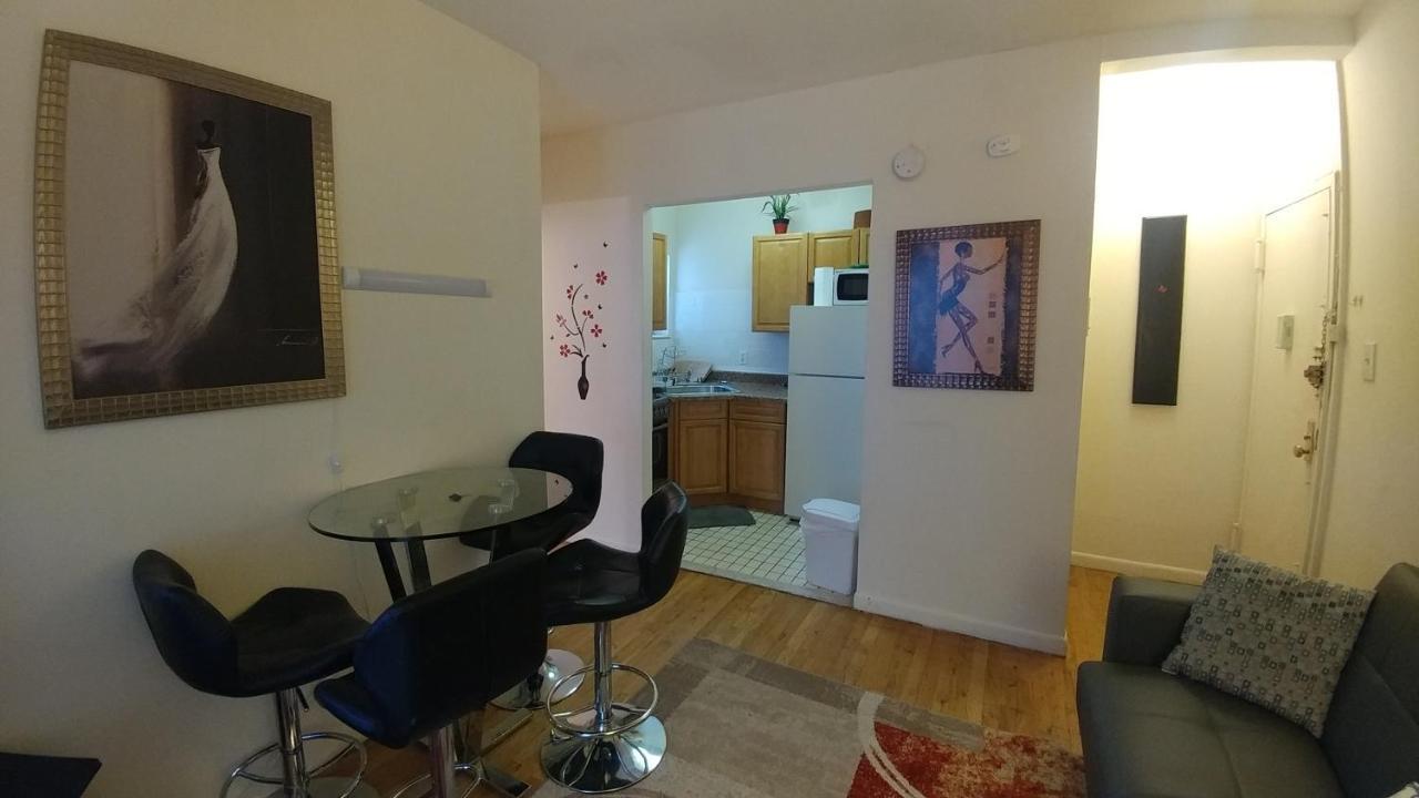 Beautiful In Upper West Side Apartment