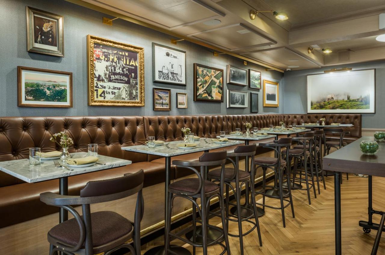 Khách sạn Merrion Row And Public House 4*
