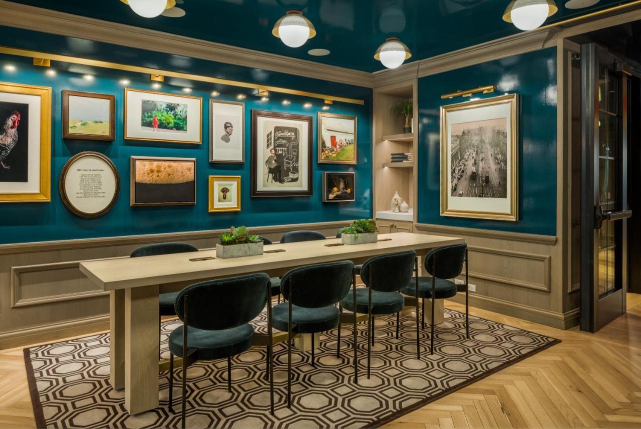 Khách sạn Merrion Row And Public House 4*