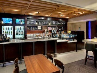 Khách sạn Courtyard By Marriott Manhattan / Soho