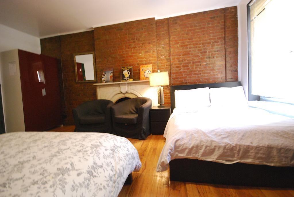 Studio In Times Square Apartment