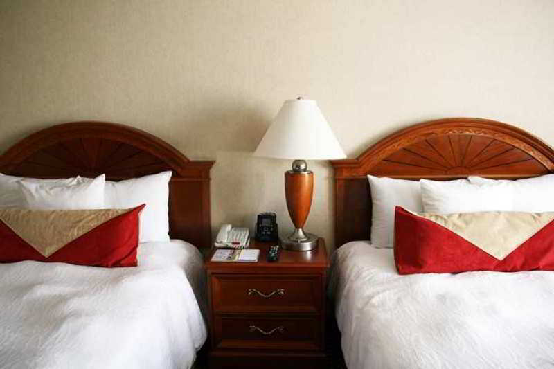 Hilton Garden Queens Jfk - Newly Renovated Khách sạn