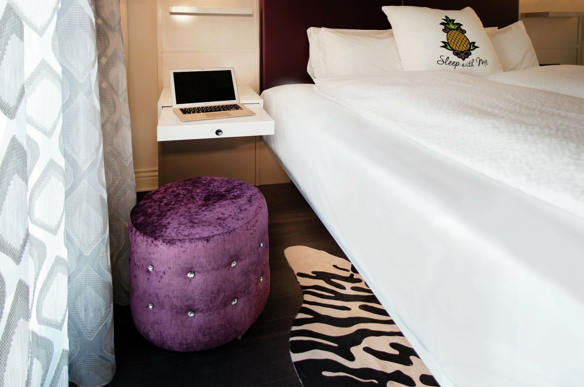 Staypineapple, An Artful Hotel, Midtown Khách sạn 4*