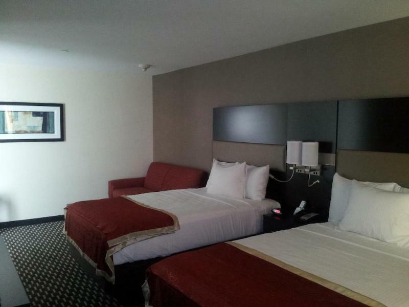Khách sạn Howard Johnson By Wyndham Jamaica Ny Near Airtrain Jfk 3*