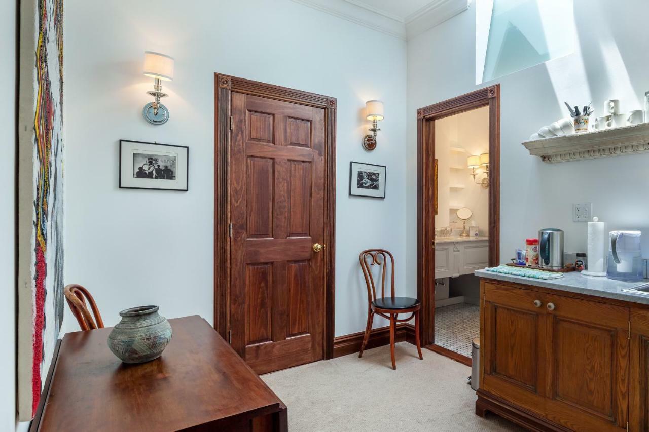 Nhà khách Manhattan Guest Suites New York