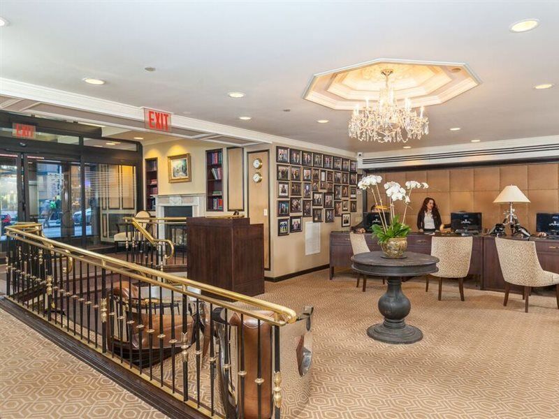 Khách sạn Fitzpatrick Grand
