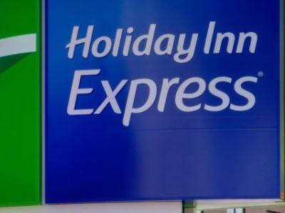 Express - Bronx Nyc - Yankee Stadium, An Ihg Nova York