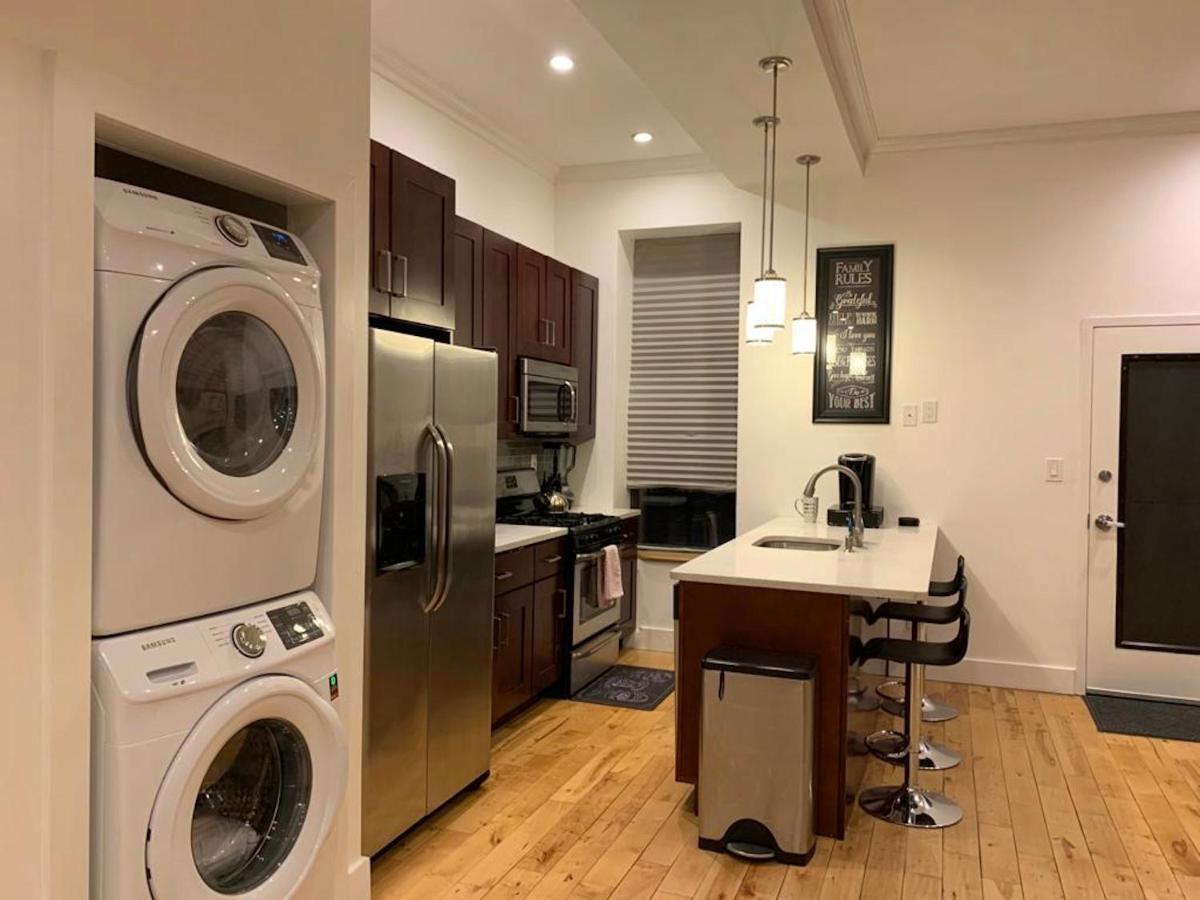 Newly Renovated Duplex 2 Apartment