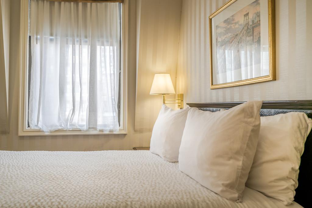 Khách sạn Wolcott 3*
