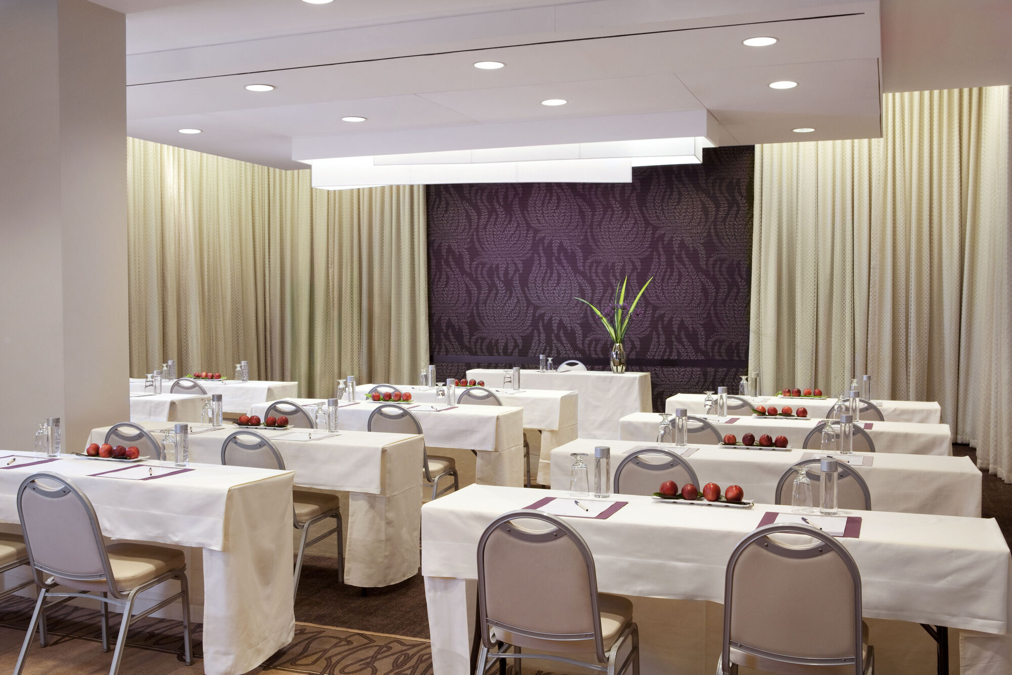 The Shelburne Sonesta Khách sạn