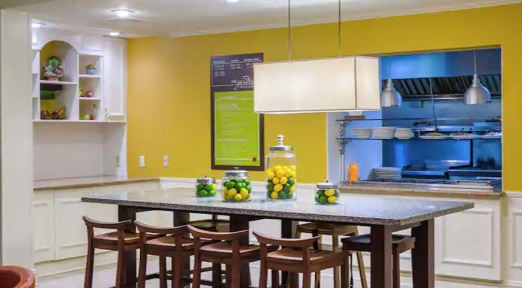 Khách sạn Hilton Garden Queens Jfk - Newly Renovated 3*