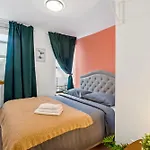 Spacious 4Br Stay In Lower Manhattan
