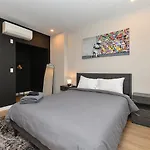 Luxury Five Br Chic Duplex In The Heart Of Soho
